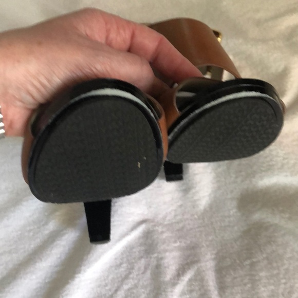 Michael Kors sandals size 7M - Picture 7 of 8